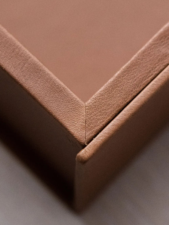 The Medium Box, Cognac