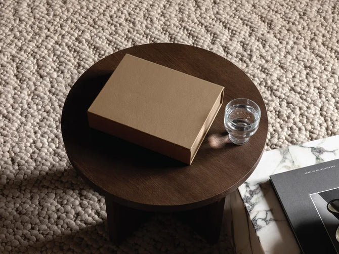 The Medium Box, Almond