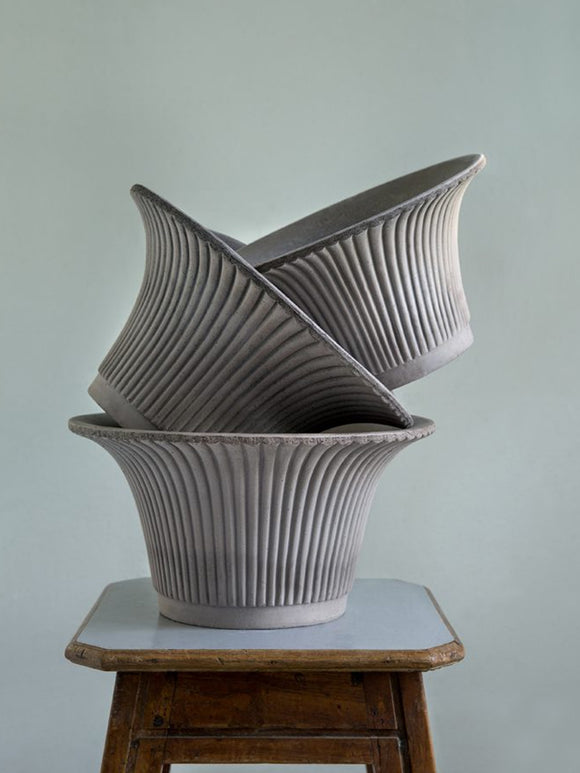 Daisy Pot, Grey Terracotta