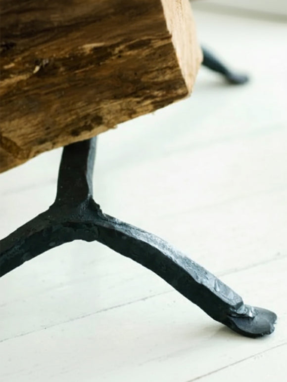 Ferro and Fuoco Andiron, Low