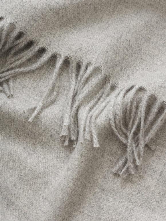 Dimma Throw, Grey