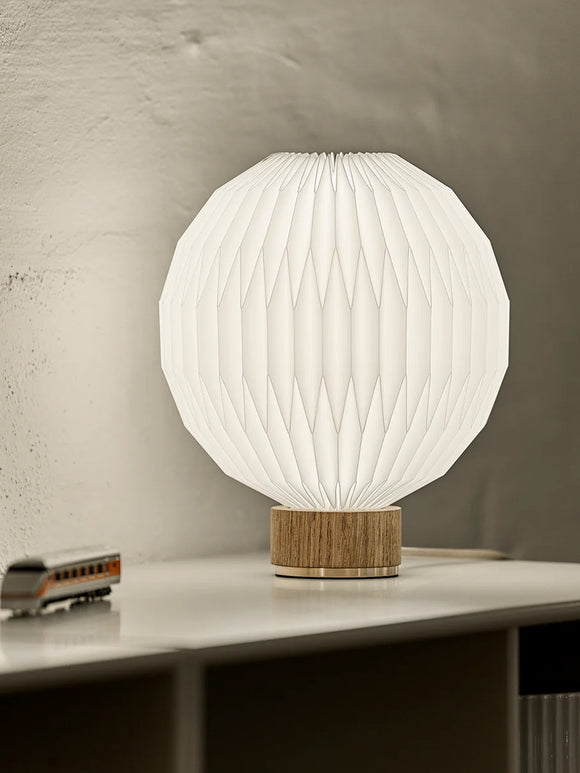 375 Table Lamp Medium, Light Oak