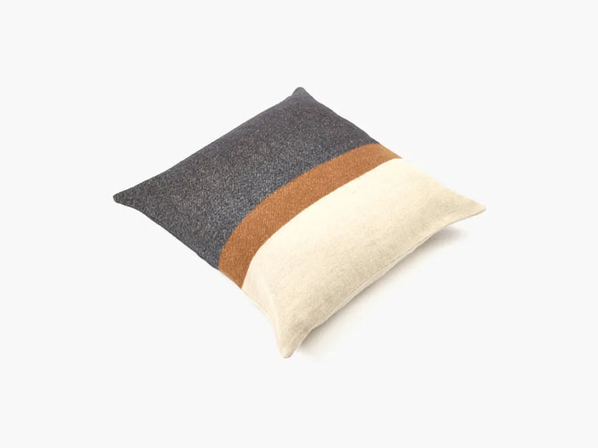 Nash Pillow