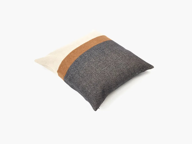 Nash Pillow