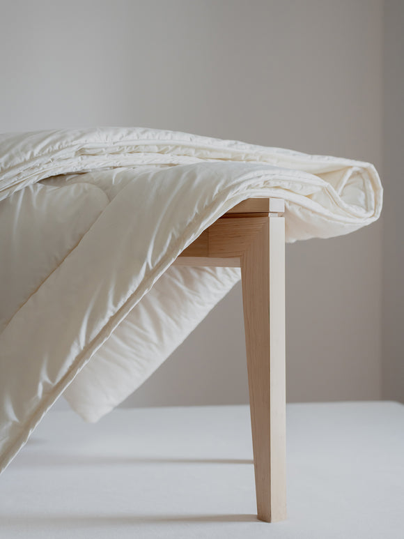 Lightweight Comforter