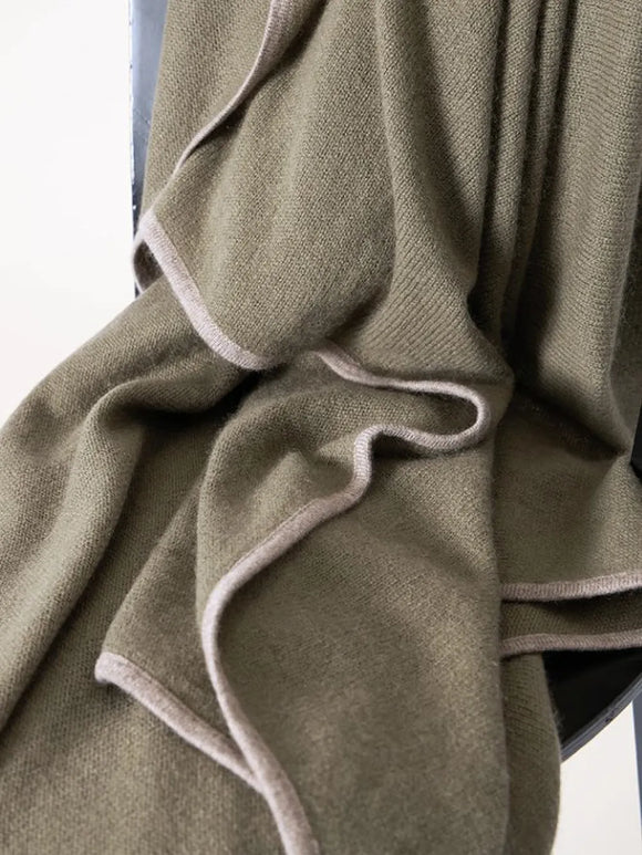 Daya Travel Throw