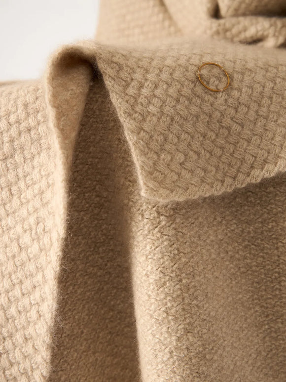 Maple Throw, Beige