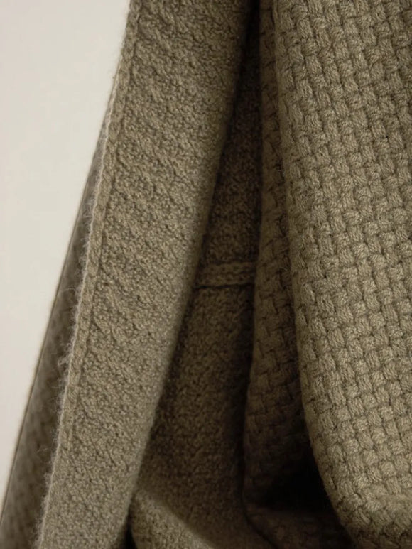 Maple Throw, Moss
