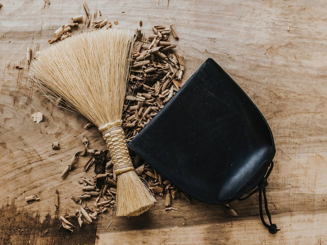 Leather Dustpan, Black