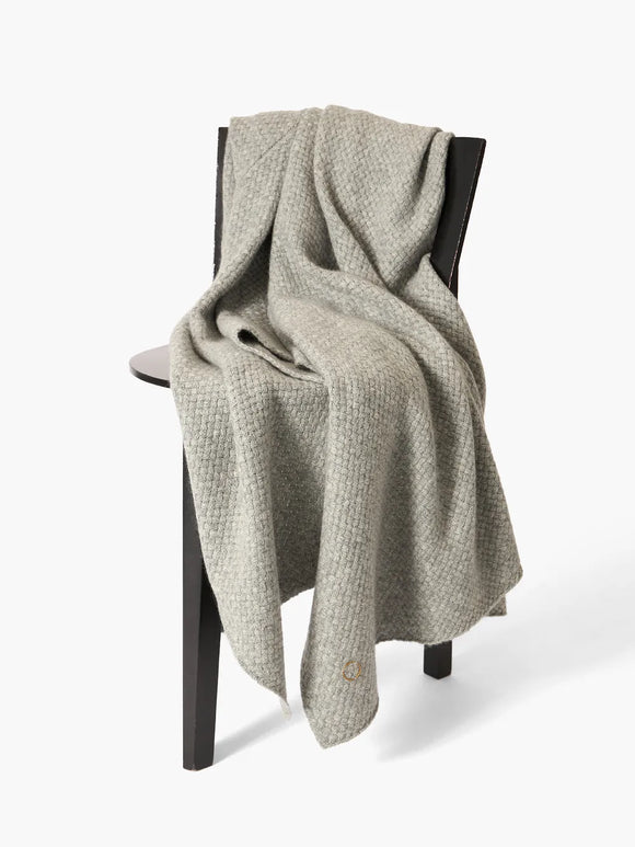 Maple Throw, Soft Grey