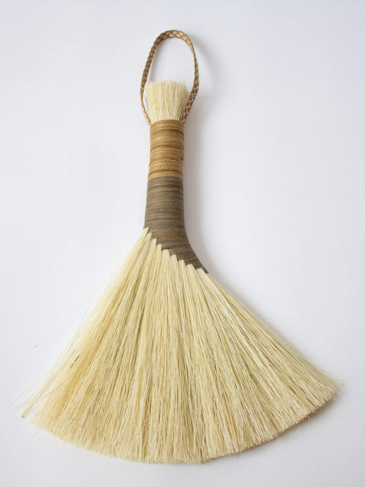 Dusting Brush - Tampico Wing, Brown